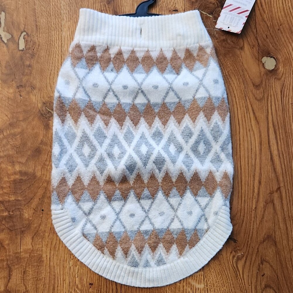 Soft Neutral Sweater - Picture 3 of 6
